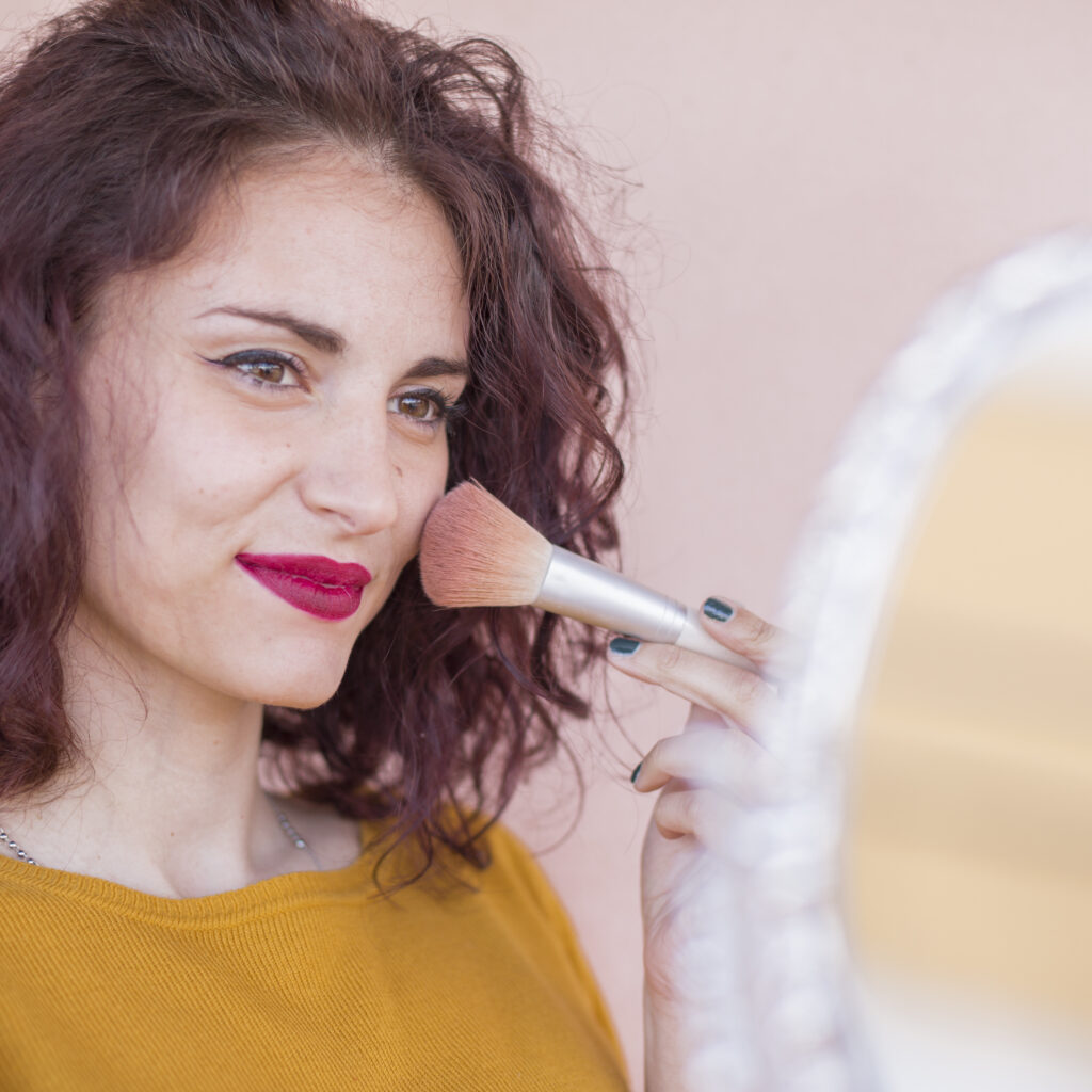 long-lasting makeup for oily skin in summer